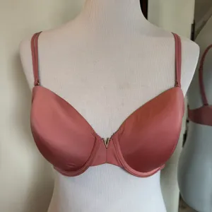 Victorias Secret 34DD Pink Multi Way Bra thumbnail 1