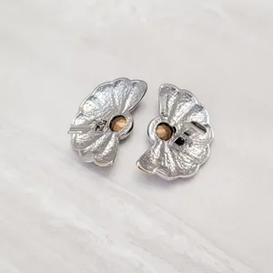 Vintage Clip On Earrings Extra Large Silver/Gold Tone Fan Shape - Loose Clips thumbnail 8