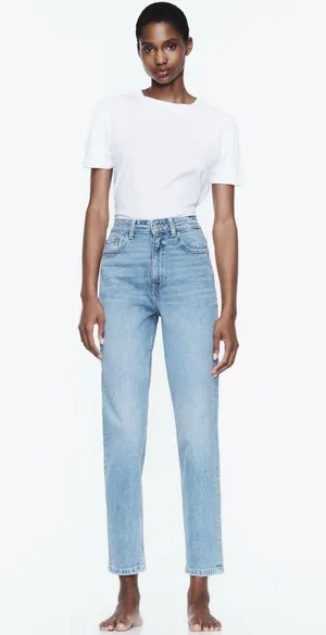 Mom Fit Jeans thumbnail 1