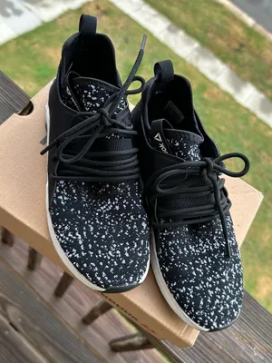 Reebok Black & White Speckled Knit Sneakers thumbnail 1