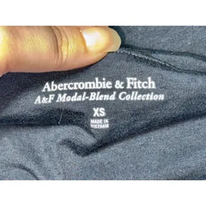 Abercrombie & Fitch A&F Modal Black Ruched Sleeveless Boat Neck Blouse Size XS thumbnail 4