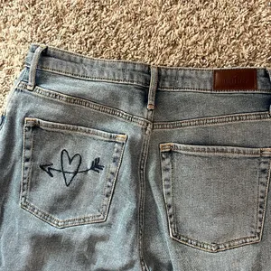 NWOT Hollister ultra high-rise dad jeans thumbnail 6