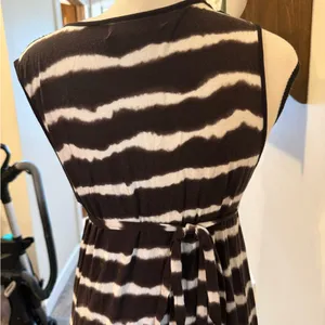 MICHAEL Michael Kors Brown and White Striped V-Neck Maxi Dress thumbnail 5