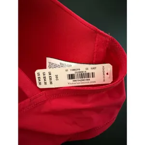 NWT Victoria's Secret Perfect Coverage 36C Red Underwired Racerback T-Shirt Bra thumbnail 3