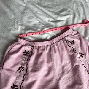 Princess Polly Pink Embroidered Shorts Size US 4 Linen Blend Boho Summer thumbnail 6
