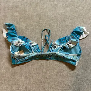 Aerie Floral Ruffle Bikini Top Size Medium‎ Blue Daisy Scoop Neck Swim NWT thumbnail 2
