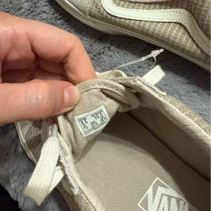Vans Women's Beige and White Sneakers thumbnail 4