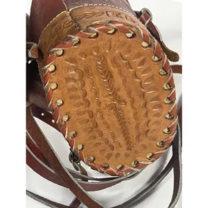 Vintage Women’s Brown/Tan Tooled Leather Backpack Bucket Bag, El Salvador thumbnail 6