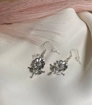 Handmade Daisy Earrings thumbnail 1