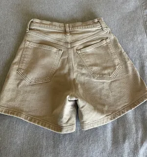 Abercrombie Curve Love High Rise Dad Short thumbnail 2