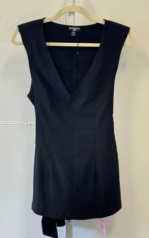 NWT PrettyLittleThing Shape Black Deep V-Neck Sleeveless Tie Back Top US 8 thumbnail 1