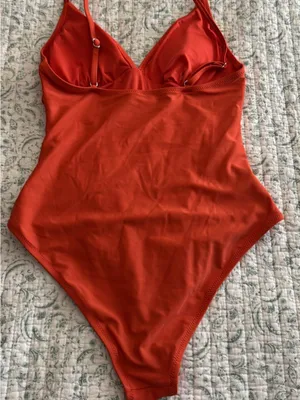 Cupshe swimsuit thumbnail 6