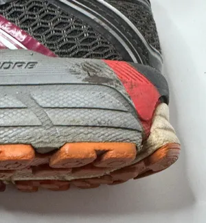 Brooks GTS 17 Size 7 Running Shoes thumbnail 7