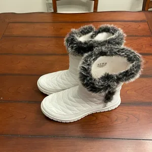 Ryka‎ Shiver Boots thumbnail 2