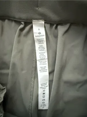 lululemon Keep Moving Pant - Size 8 - Grey Sage thumbnail 6