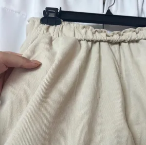 SheIn Light Beige Cream Wide Leg Corduroy Baggy High Waisted Shorts Size Large thumbnail 5