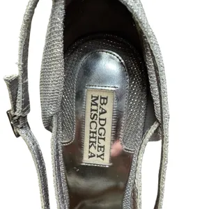 Badgley Mischka Shoes‎ Womens Size 9.5 Silver Strappy Ankle Strap Sandals Heels thumbnail 3