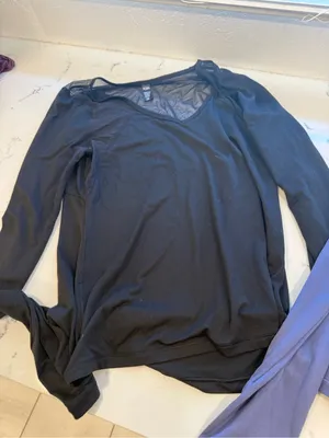Victoria's Secret Long Sleeve Scoop Neck Tops - Black and Lavender thumbnail 3