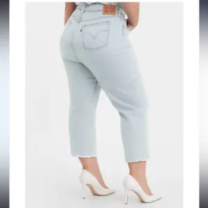 LEVI’S Cropped High Rise Straight Leg 501 Jean Size 26 NEW thumbnail 3