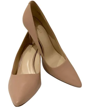 Nine West Nude Pointed Toe Pumps Classic Beige Heels Size 9.5 EUC thumbnail 1