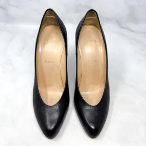 Christian Louboutin Vintage Y2K Yousra 100 Leather Notched Vamp Pump Heels Black thumbnail 3
