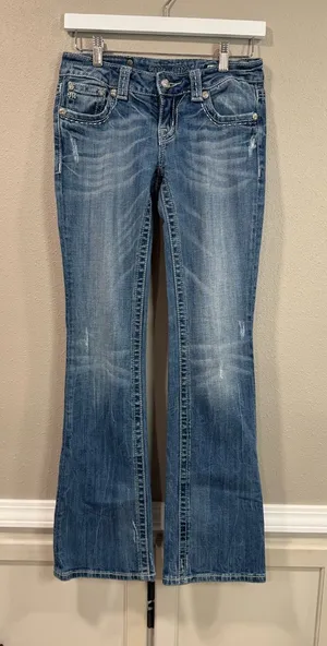 Miss Me Bootcut 26x 31 1/2 thumbnail 1