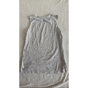 Lululemon Space Dye Heathered Grey Sleeveless Tank Top Side Slits Size 4 flaw thumbnail 2