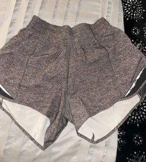 Lululemon Hotty Hot Shorts 4" thumbnail 2