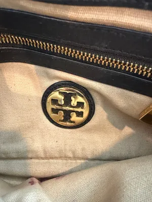 Tory Burch Black Leather Crossbody with Gold-Tone Logo and Chain - C39-182 thumbnail 8