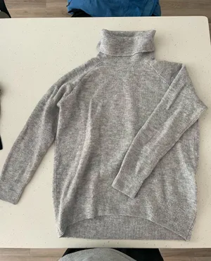 H&M Turtleneck Sweater Knit thumbnail 1