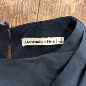 Abercrombie & Fitch High-Neck Column Midi Shift Dress Navy Blue Modal Blend Sz S thumbnail 5