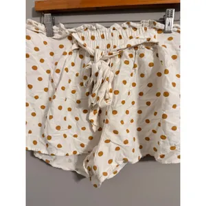 Billabong Polka Dot Shorts Womens Large White Mustard Paperbag Waist Tie Front thumbnail 2