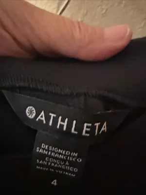 Athleta Eastbound Straight Leg Pants size 4 Black thumbnail 4