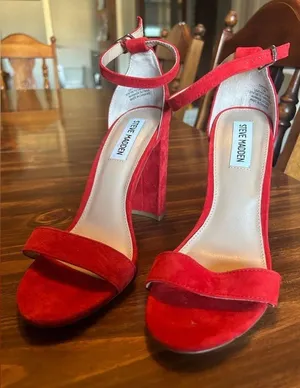 4 inch tread heels, Steve Madden thumbnail 1