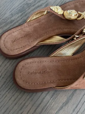 Reformation Jessie Flip-Flop Sandals Flip Flops in Rum Suede NWOB thumbnail 5