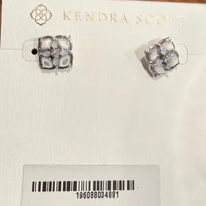 Kendra Scott Dirá Stud Earrings Ivory Mix thumbnail 2