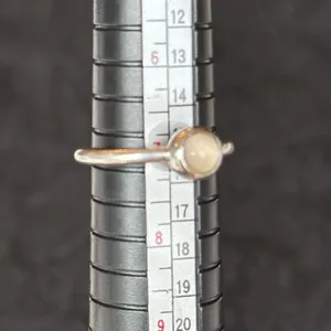 Authentic Pandora Ring, Sterling Silver with White Pearlescent Stone, Size 7 thumbnail 5