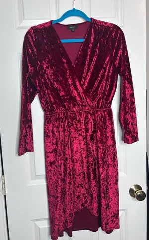Velvet dress Size M thumbnail 1