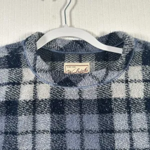Vintage Woolrich Women’s XL Blue Plaid Fleece Pullover Long Sleeve Crewneck thumbnail 4