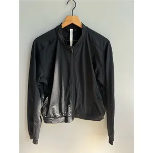 Lululemon Final Lap Jacket Black Perforated Mesh Lightweight Athletic Coat thumbnail 6
