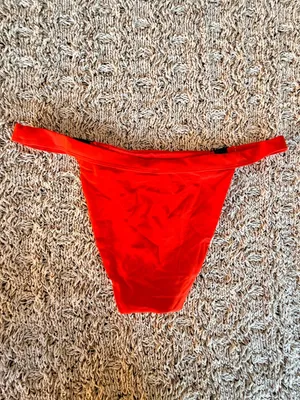  Forever 21 | Red Clasp Triangle Bikini Top | L-NWT thumbnail 4