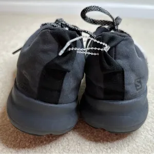 Salomon Black and Gray Athletic Shoes thumbnail 4