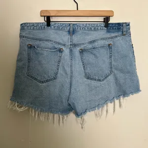 ABERCROMBIE- The Baggy Shorts Curve Love Low Rise Distressed Size 34/18 thumbnail 4