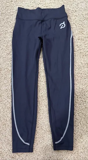 Peloton High-Waisted Leggings Women’s Medium Black | 25” Inseam | Hidden Waist P thumbnail 1