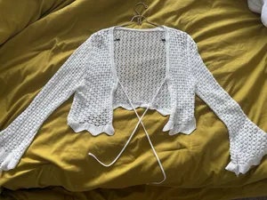 White summer sweater Size L thumbnail 2