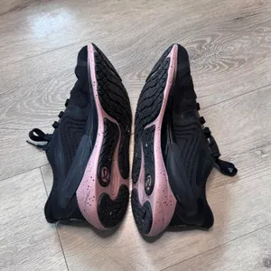 Lululemon Blissfeel Run‎ 2 Womens Running Shoes Black Pink US 8.5 thumbnail 7