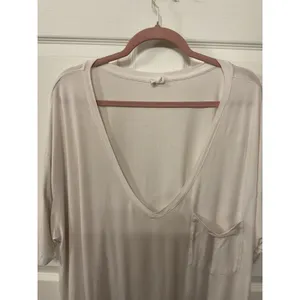 Kyte Living Relaxed Fit Bamboo White Pocket Tee, XL thumbnail 2