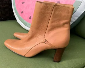 Boots Tan Size 6.5 thumbnail 3