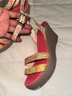 CROCS Brown Wedge Sandals with Multicolor Chevron Straps thumbnail 4