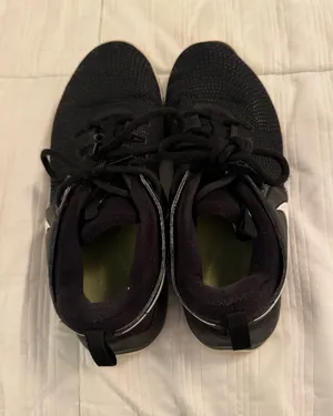 Nike Volleyball Shoes thumbnail 1